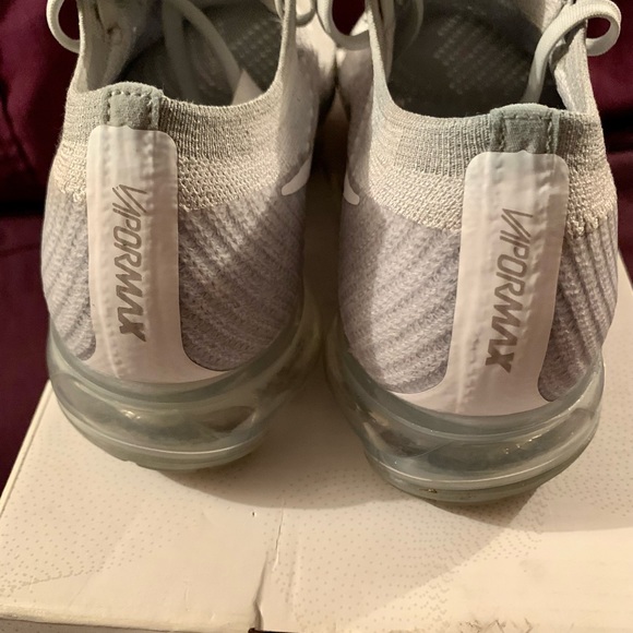 Nike VaporMax sneakers. - Picture 5 of 14